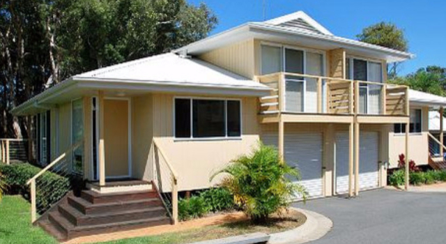 Вилла Flynns on Surf Beach Villas