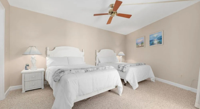 Anastasia 613 by Distinctive Beach Rentals, Rezerwuj Apartament Hotele w Saint Augustine Area z parkingiem, Parking