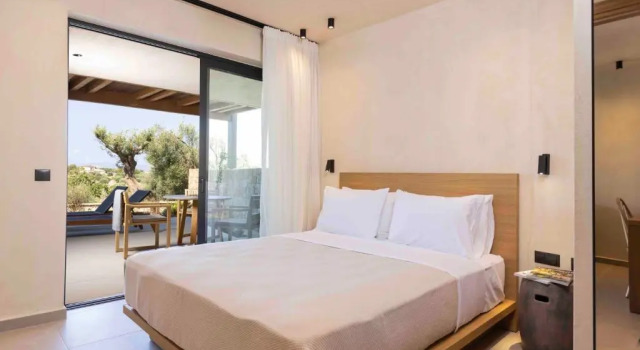 Люкс Pnoes Luxury Suites