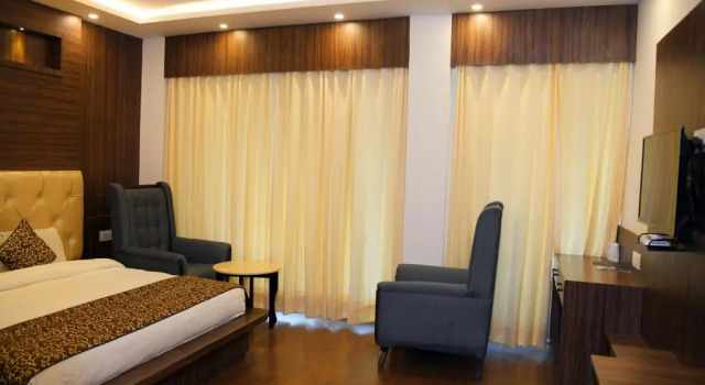 Номер Premium с балконом Hotel Trinity Heights