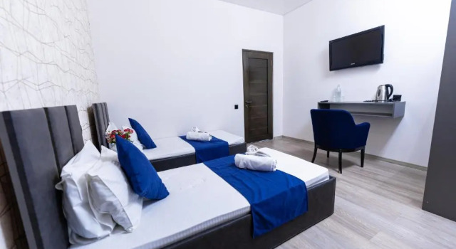 Camera Economy Bloom Hotel Yerevan