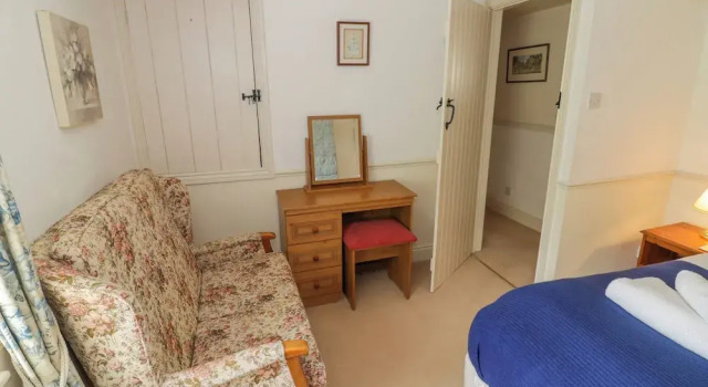 4 Lansdown Cottages
