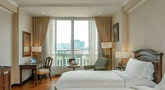 Номер Superior Sofitel Phnom Penh Phokeethra
