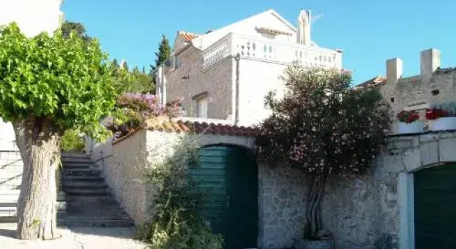 Apartment Varos
