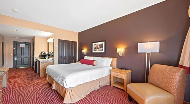 Двухместный номер Standard Цокольный этаж с видом на озеро The Estes Park Resort