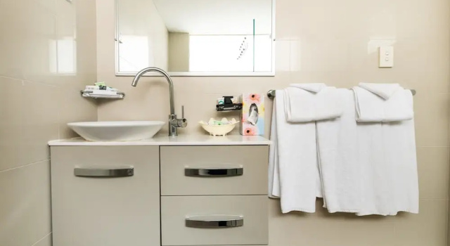 Четырёхместный номер Standard River Motel