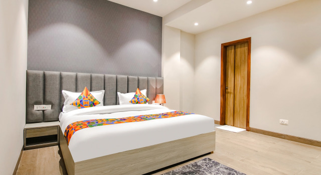 Люкс FabHotel Prime K9 Grand