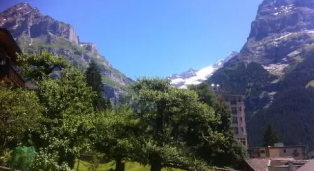 2-Zimmer Ferienwohnung, Забронировать Отель Гриндельвальд Jungfrau, рядом с Горнолыжный подъемник Фирстбан