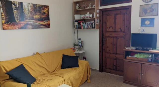 2-Bedroom Blue & White House with Garden and Beach