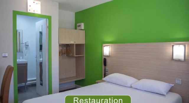 Hotel Restaurant Les Jardins DEpône, Book Hotel  