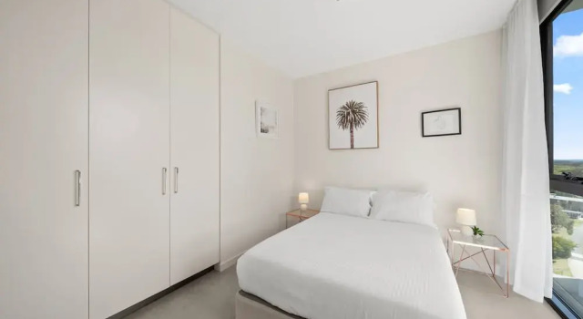 Elegant 2-bed With Pool, Alfresco Dining & Balcony, Buchen Sie Ferienwohnung Tuggeranong New South Wales