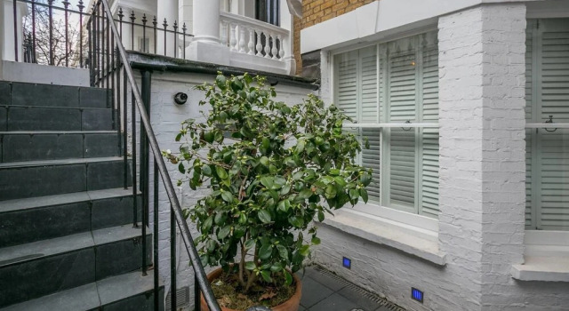 Cute and Cozy Flat Earl's Court up to 4 ppl, Забронировать Отель Отели Англии 3 звезды, 3*
