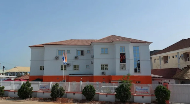 Peace Media Hotels Gwarimpa, Buchen Sie Hotel Gwarinpa AbujaMun