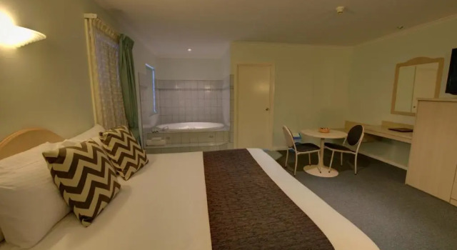 Двухместный люкс Charles Rasp Motor Inn & Cottages
