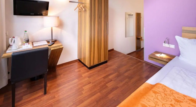 Одноместный номер Economy AMH Airport-Messe-Hotel Stuttgart
