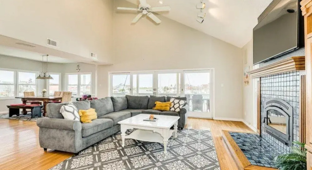 Beautiful House in Freeport on Deep Water Canal, Buchen Sie Hotel Surfside Beach 