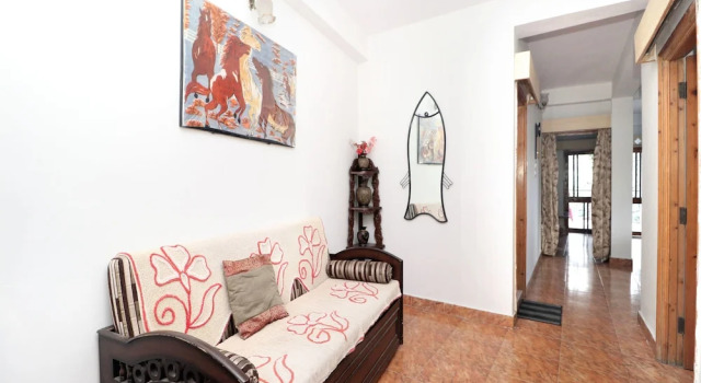 OYO 16558 HOME Cozy 2BHK Valley View ISBT Shimla