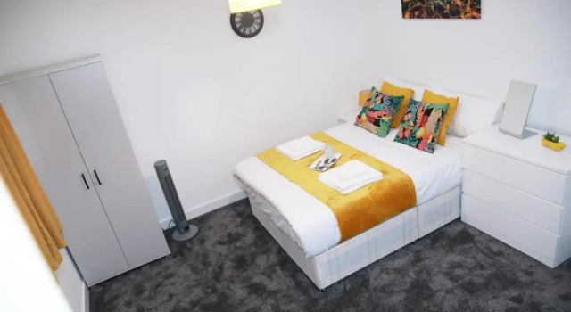 Apartment - Sleeps 5 & Free Parking