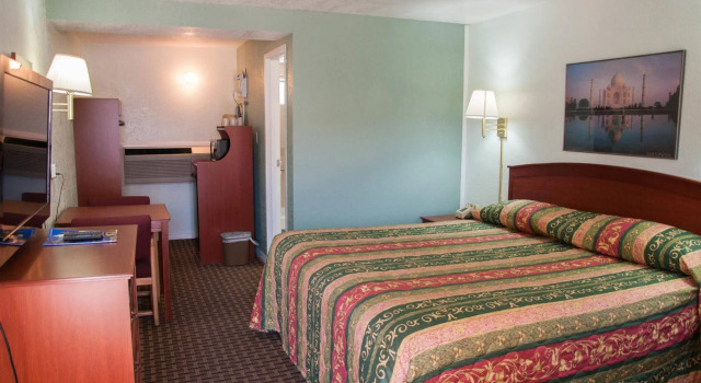 Esquire Inn, Book Mini-hotel Hoteller i Elko med parkering, Parkering