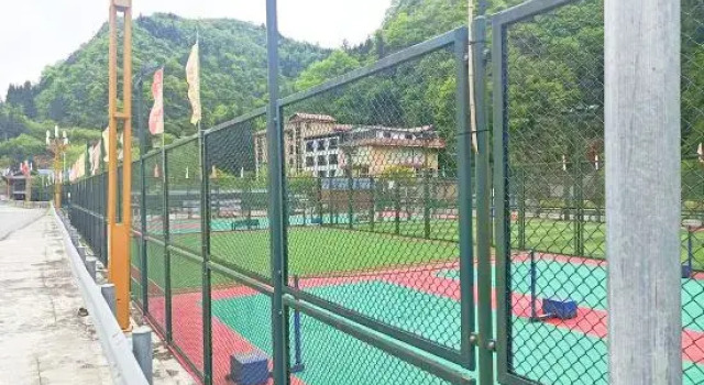 Baphi  sen Yueting Homestay, Prenota Hotel Hotel a Enshi Prefecture con piscina, Piscina