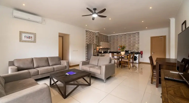 Royale Suites by Arc Royale Luxury Apts