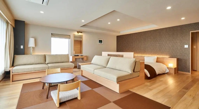 Полулюкс Luxury Tsukasa Royal Hotel