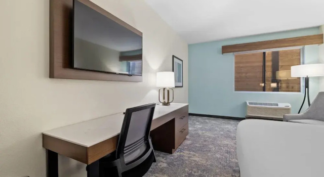 Двухместный номер Standard с балконом и с видом на океан La Quinta Inn & Suites by Wyndham Santa Cruz