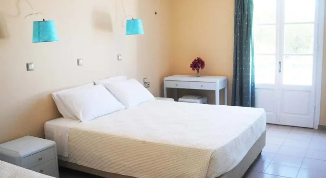 Apollonia Hotel