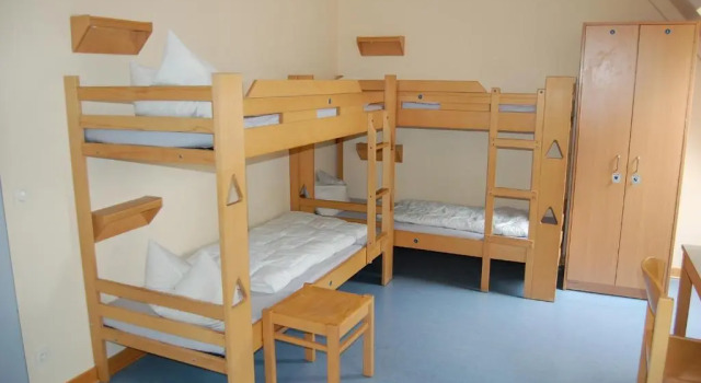 Кровать в общем номере Jugendherberge Lübeck Vor dem Burgtor