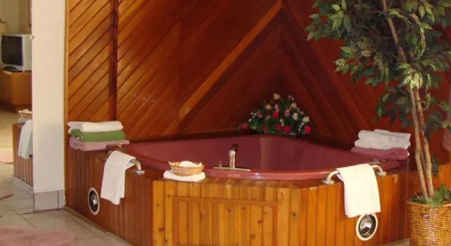 Woodycrest Motel, Book Motel SPA-hoteller i Durham Region, SPA