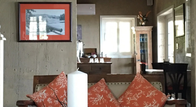A Stone's Throw Away Bed and Breakfast, Varaa Hotelli Nassau New Providence