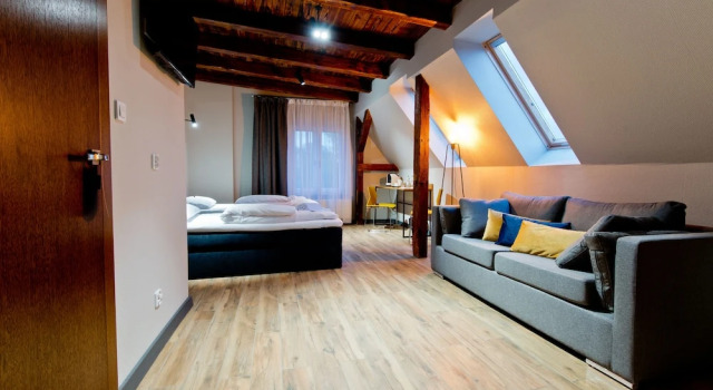 ApartHotel I SORAU, Rezerwuj Hotel Żary lubuskie