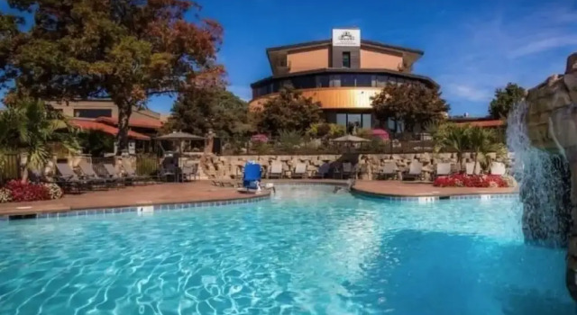 Avila Serenity Suites - For 6, Prenota Appartamento Hotel a Missouri con parcheggio, Parcheggio
