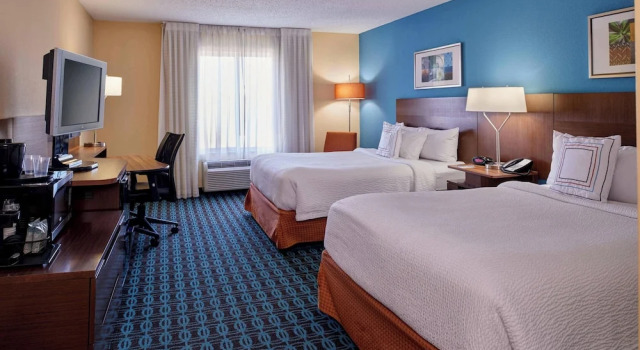Четырёхместный номер Standard Fairfield Inn by Marriott Kalamazoo West