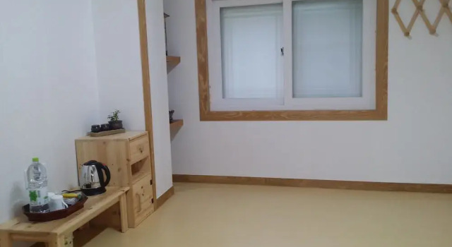 Moonlight House, Забронировать Отель Отели провинции Кёнсан-Пукто с парковкой, Парковка
