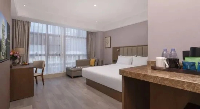 Люкс Deluxe Yilong Anyun Hotel (Pinglong Road East Subway Station Branch, Suzhou Railway Station)