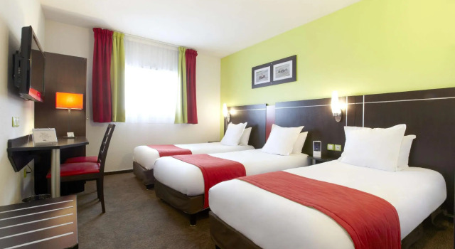 Трёхместный номер Standard Enzo Hotels Metz Sud Augny by Kyriad Direct