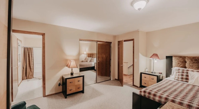 29sl - Hot Tub - Sauna - Bbq - Shuffle Board - Sleeps 11 3 Bedroom Home by Redawning, Buchen Sie Ferienhaus Hotels in Glacier mit Parkplatz, Parkplätze