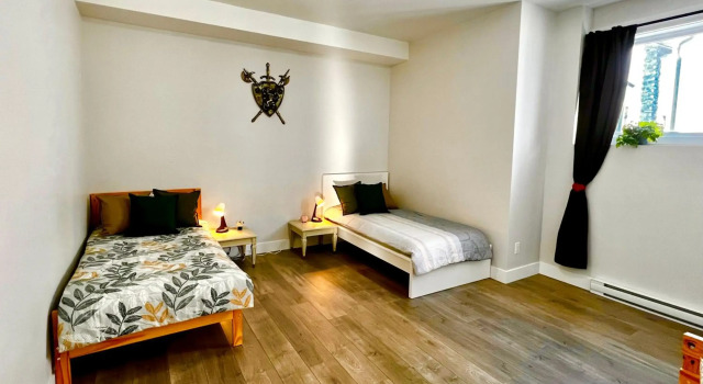 Kelowna new lake view 2bedroom suite close BIG WHITE, Buchen Sie Hotel Kelowna 