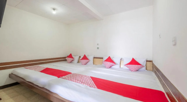 OYO 1869 Hotel Buah Sinuan