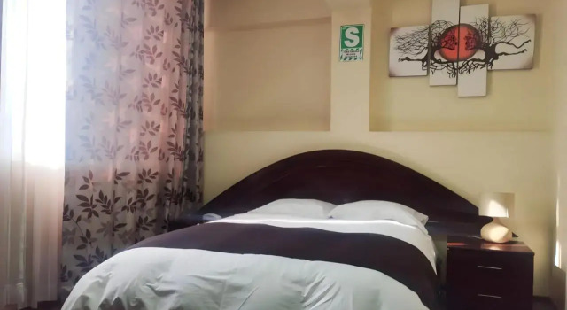 Hotel B&V, Забронировать Отель Отели в центре Уанкайо с завтраком, отели в центре Уанкайо с завтраком