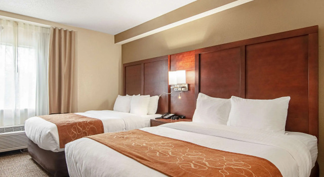 Четырёхместный люкс Comfort Suites Knoxville Airport