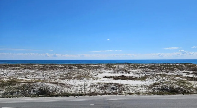Коттедж New Coastal Cottage w/ Gulf View, Shared Pool