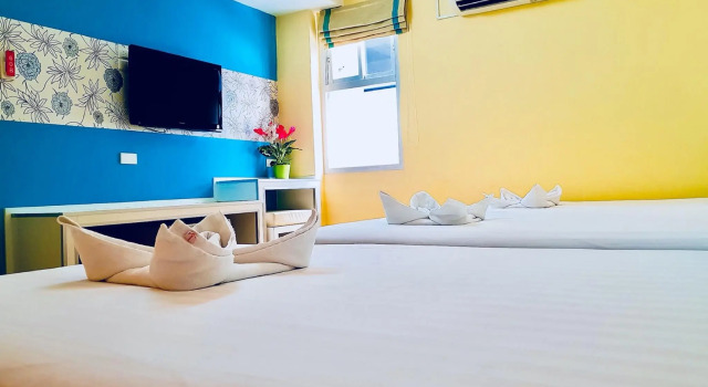 Трёхместный номер Deluxe The Konnect Hotel