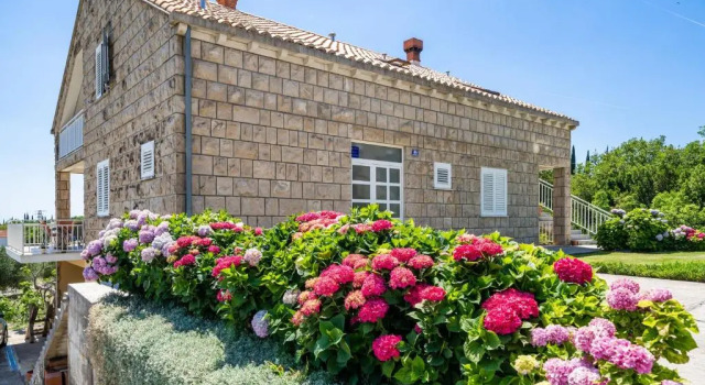 Apartments Amalija, Забронировать Апартаменты/квартира Отели Cavtat Coast с парковкой, Парковка
