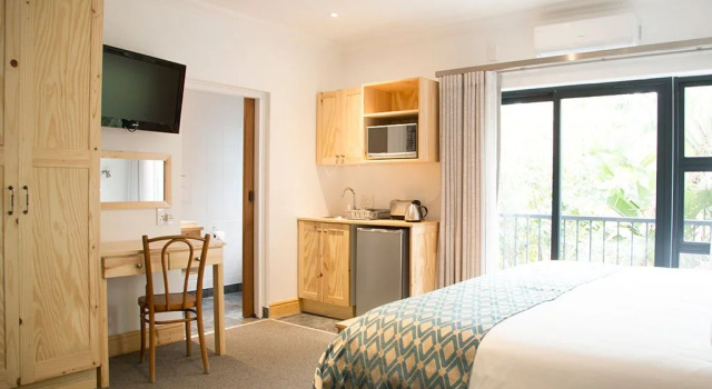 7 Ackermann Place Guest House
