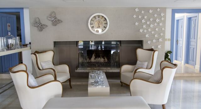 Port Alacati Hotel