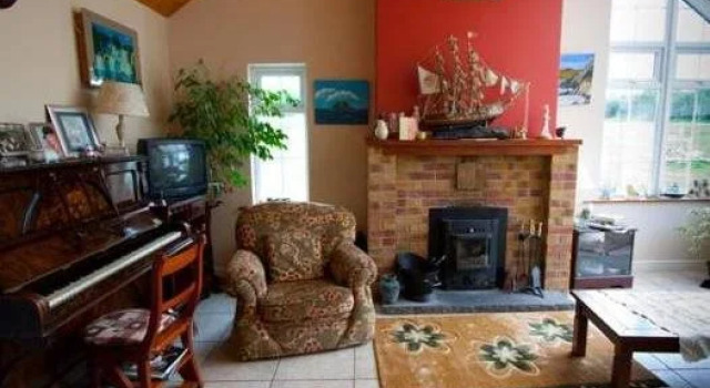 Strand's-End House B&B, Book Bed and Breakfast Hotels in Kerry with Parking, Parking