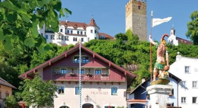 Hotel Hofwirt Neubeuern, Reserva ahora Hotel Neubeuern 