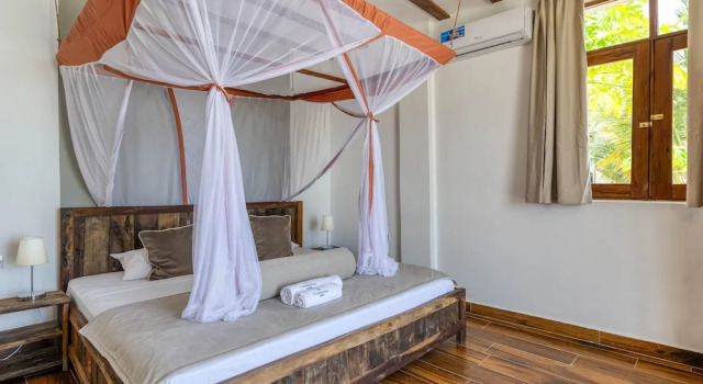CInnamon Hotel